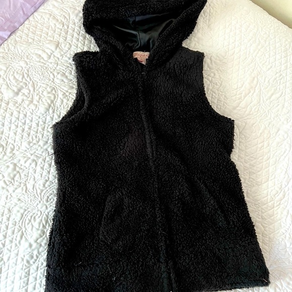 glimmer Jackets & Blazers - Glimmer Faux Shearling Black Hooded Full Zip Winter Vest Size Large